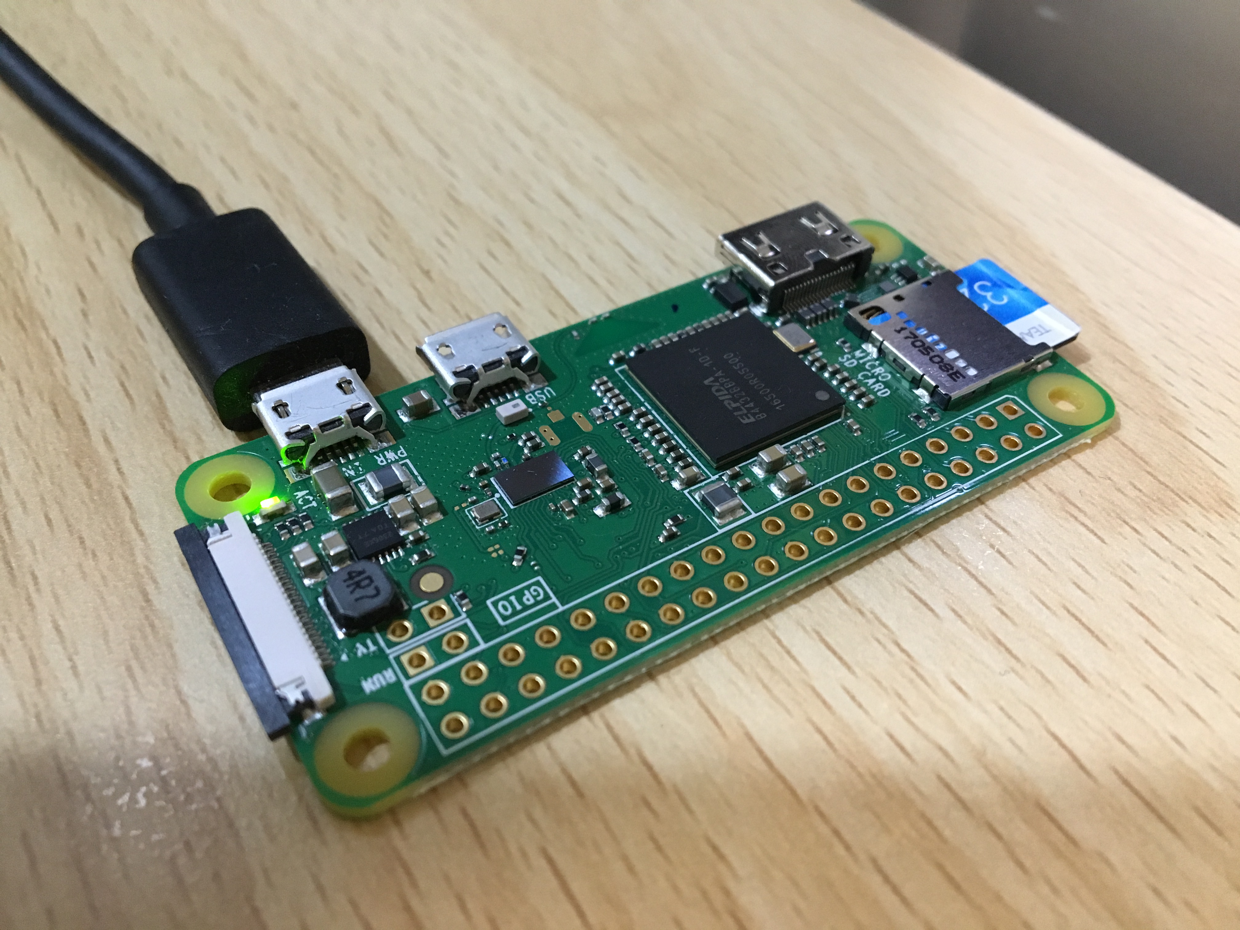 Raspberry pi zero Wで無線LANの設定をする